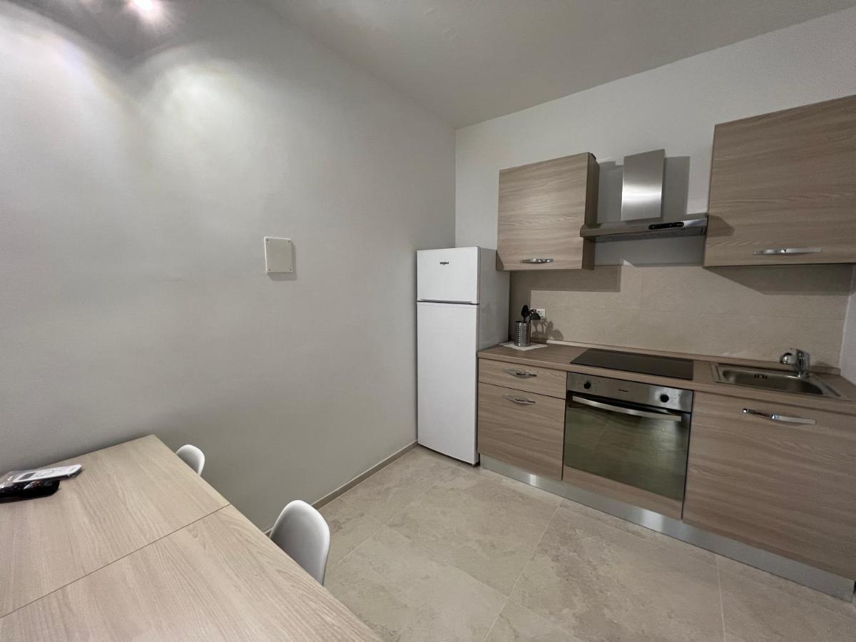Urban Flat-Timesrl Apartments Бари Экстерьер фото